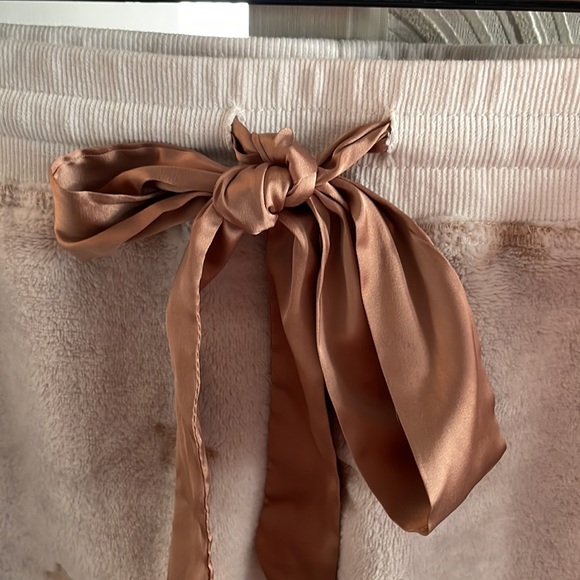 2-Piece Beige Star-Print Pajama Set - Picture 6 of 7